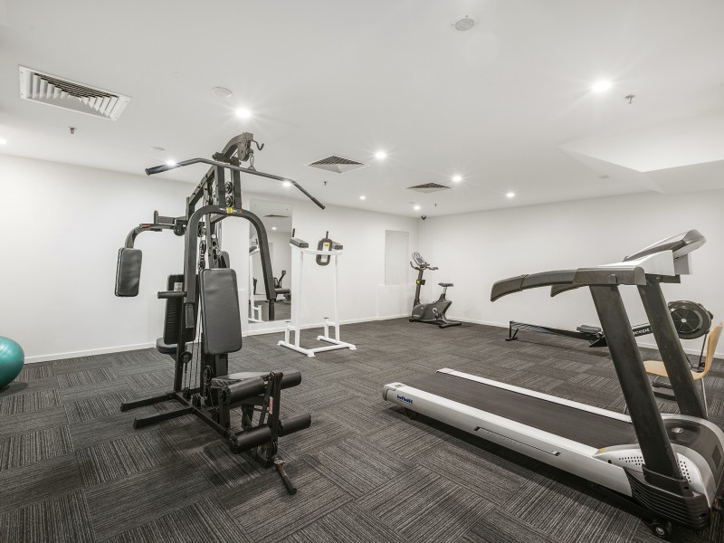 4B/510 Marine Parade, Biggera Waters QLD 4216