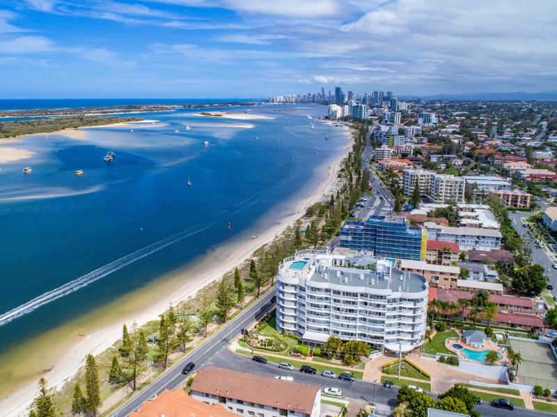 4B/510 Marine Parade, Biggera Waters QLD 4216