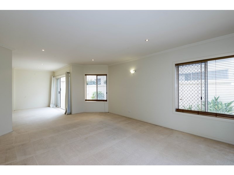 17A Inga Avenue, Surfers Paradise QLD 4217