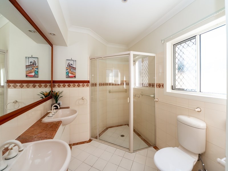 17A Inga Avenue, Surfers Paradise QLD 4217