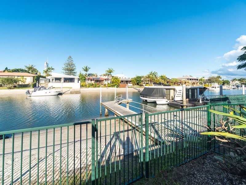 17A Inga Avenue, Surfers Paradise QLD 4217