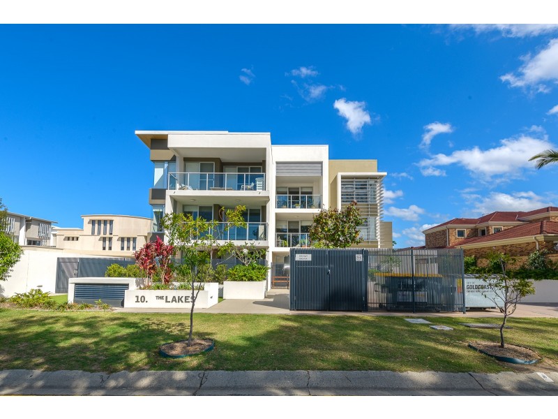 26/10 Ben Lexcen Place, Robina QLD 4226