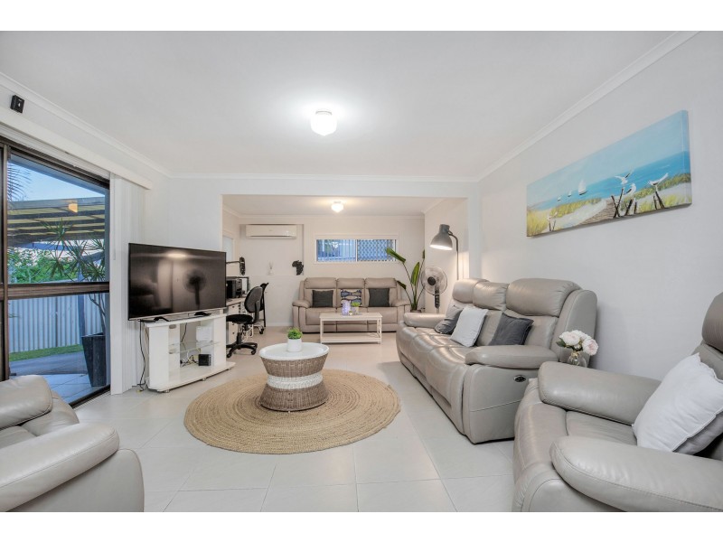 172 Currumburra Road, Ashmore QLD 4214