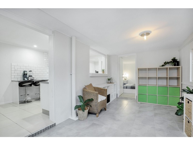 172 Currumburra Road, Ashmore QLD 4214