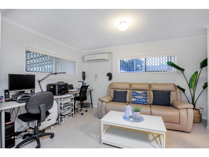 172 Currumburra Road, Ashmore QLD 4214