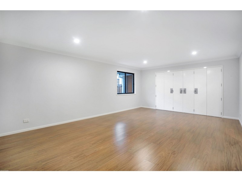 4 Killara Boulevard, Logan Reserve QLD 4133