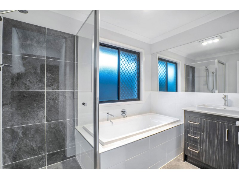 4 Killara Boulevard, Logan Reserve QLD 4133