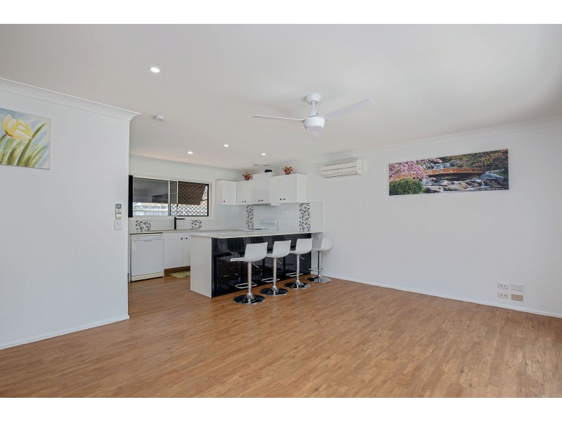 2/14 Brady Drive, Coombabah QLD 4216