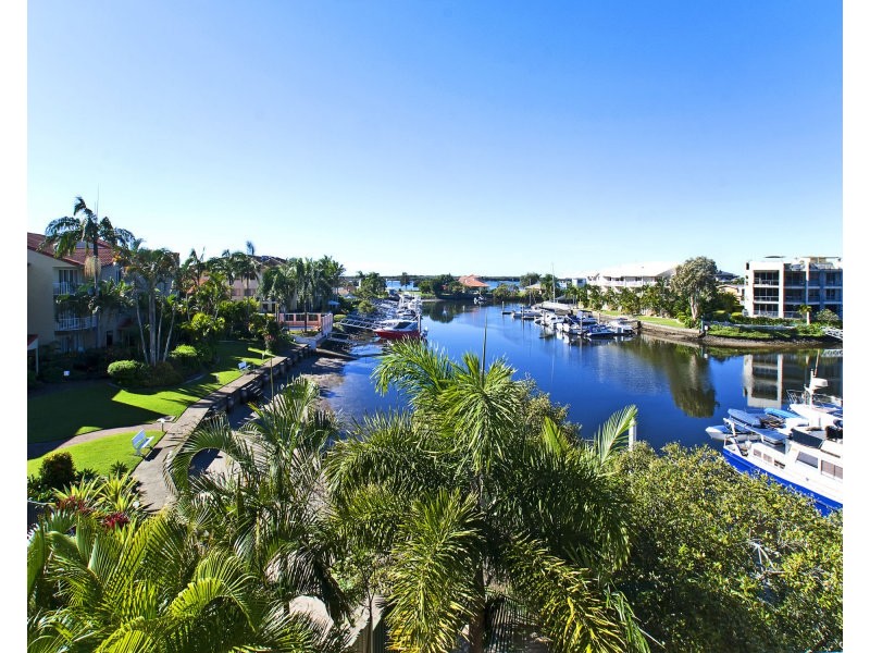 15/89 Bayview Street, Runaway Bay QLD 4216