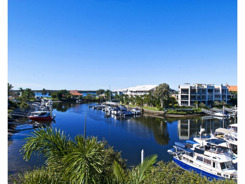 15/89 Bayview Street, Runaway Bay QLD 4216