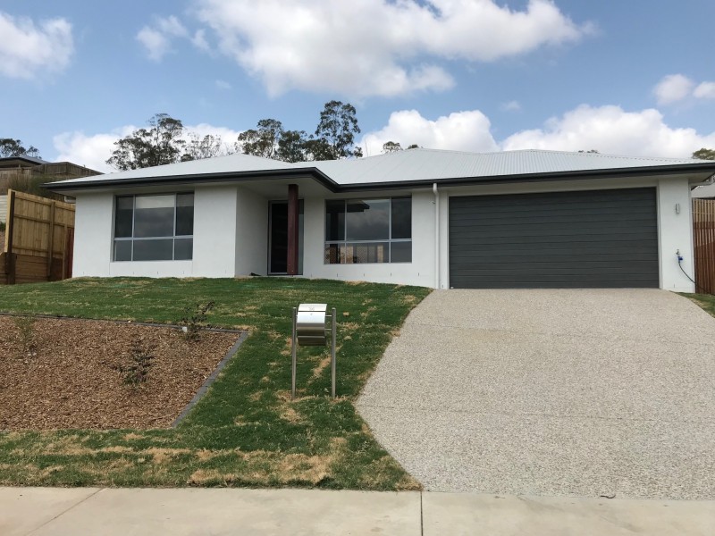 14 Soho Drive, Deebing Heights QLD 4306