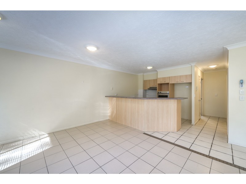 11/132 High Street, Southport QLD 4215