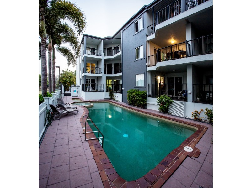 “La Mer” 396 Esplanade, Torquay QLD 4655