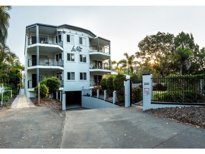 “La Mer” 396 Esplanade, Torquay QLD 4655