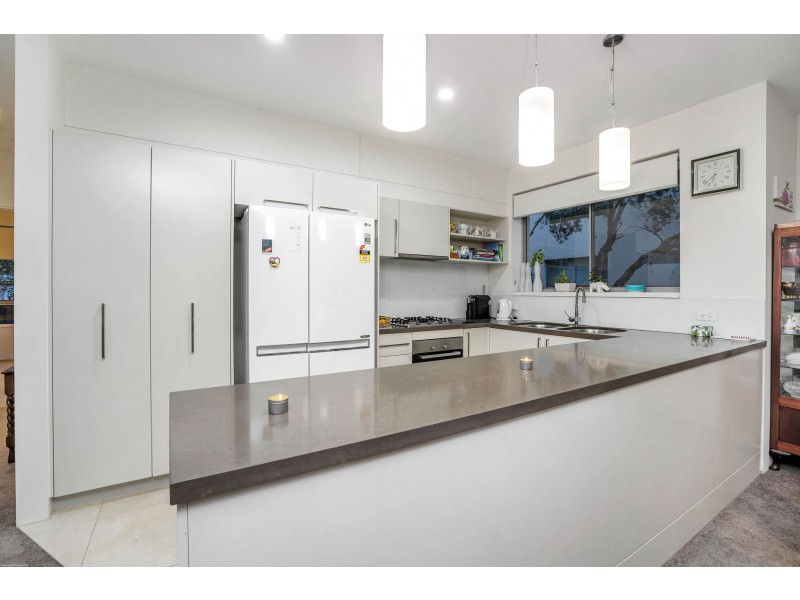 611/3 Pendraat Parade, Hope Island QLD 4212