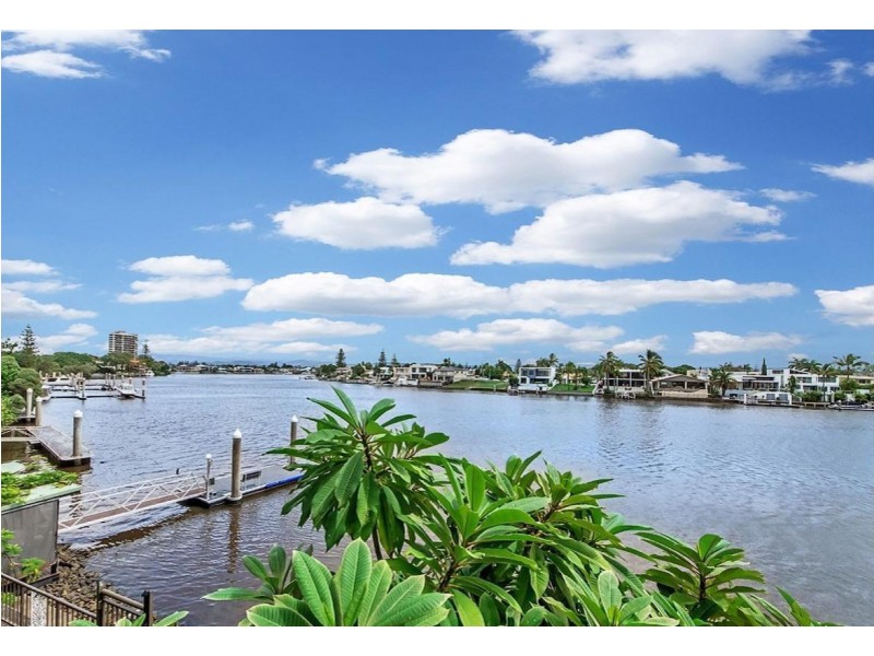 Unit 13/2930 Gold Coast Highway, Surfers Paradise QLD 4217