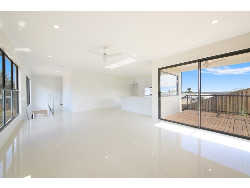 8 Tash Court, Waterford QLD 4133