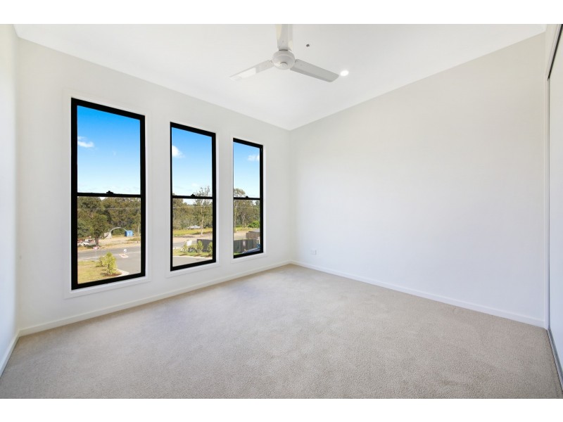 8 Tash Court, Waterford QLD 4133