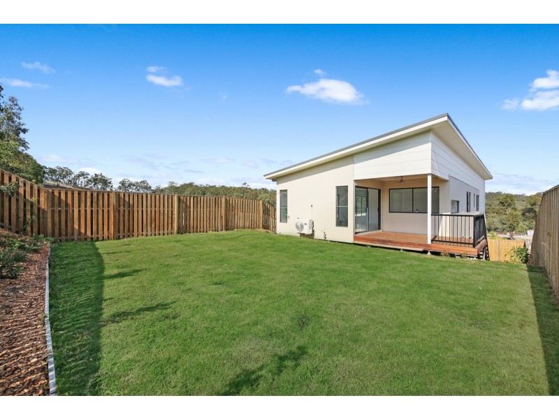 8 Tash Court, Waterford QLD 4133