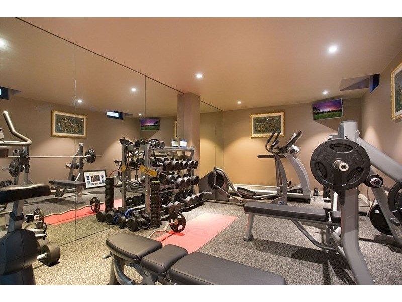 17 Hedges Avenue, Mermaid Beach QLD 4218