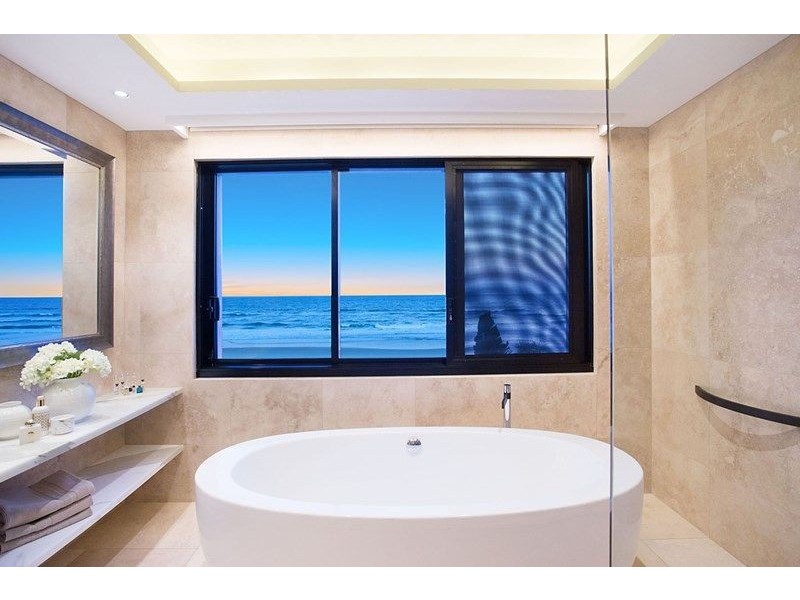 17 Hedges Avenue, Mermaid Beach QLD 4218