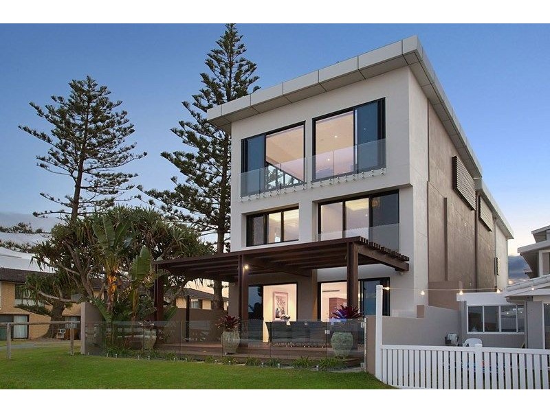 17 Hedges Avenue, Mermaid Beach QLD 4218