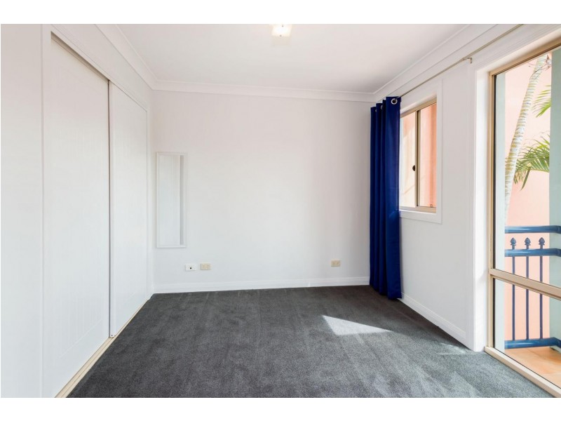 91/56 John Lund Drive, Hope Island QLD 4212