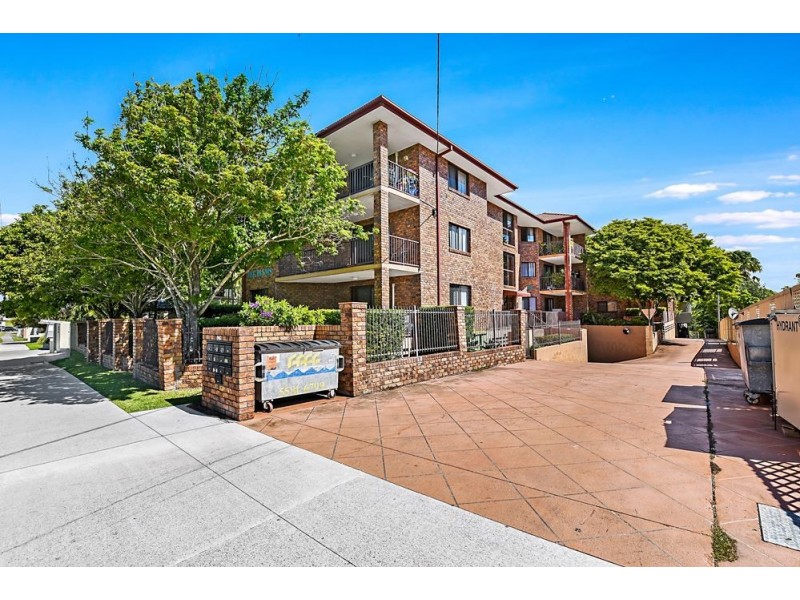 3/146 High Street, Southport QLD 4215