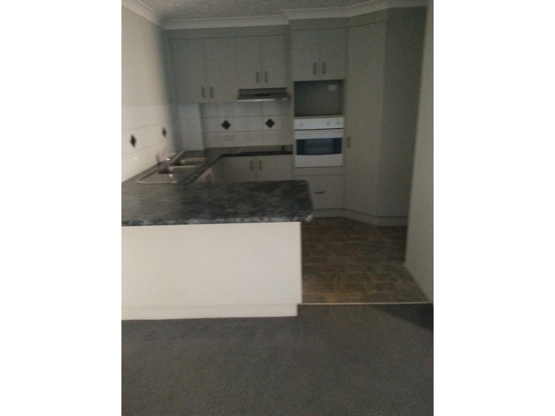 3/146 High Street, Southport QLD 4215