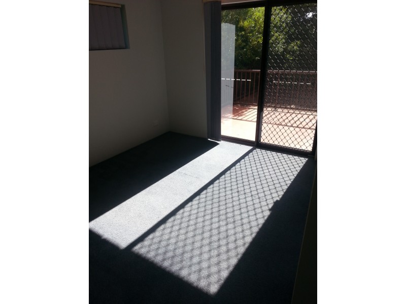 3/146 High Street, Southport QLD 4215