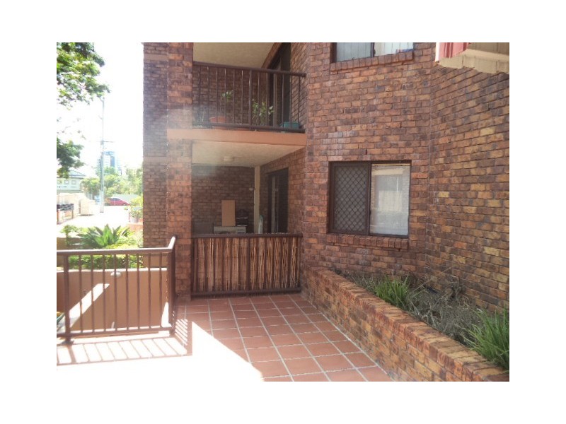 3/146 High Street, Southport QLD 4215