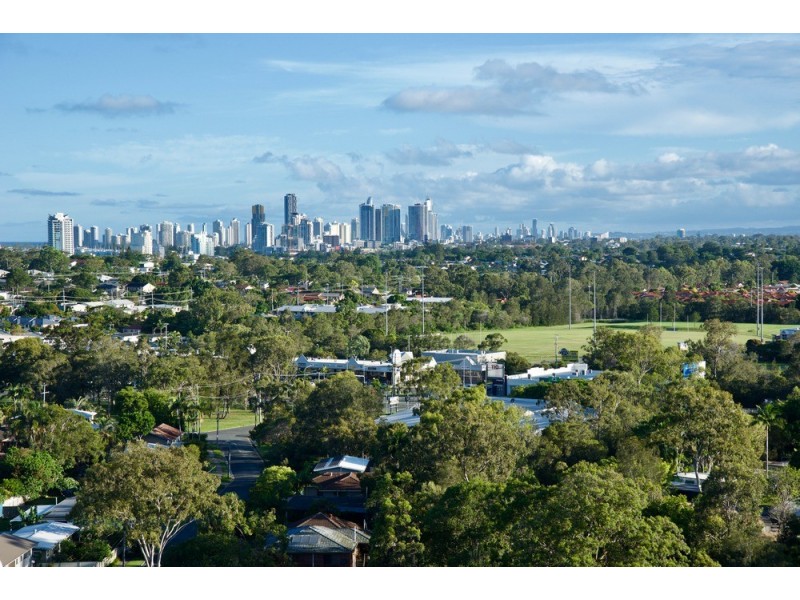 5 Harbourside Court, Biggera Waters QLD 4216