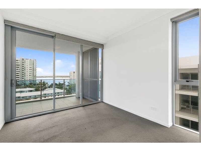 820/19 Imperial Parade, Labrador QLD 4215