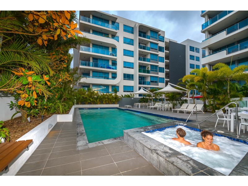 820/19 Imperial Parade, Labrador QLD 4215
