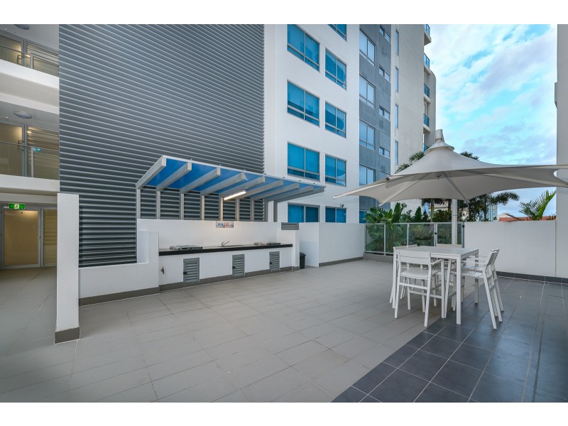 820/19 Imperial Parade, Labrador QLD 4215