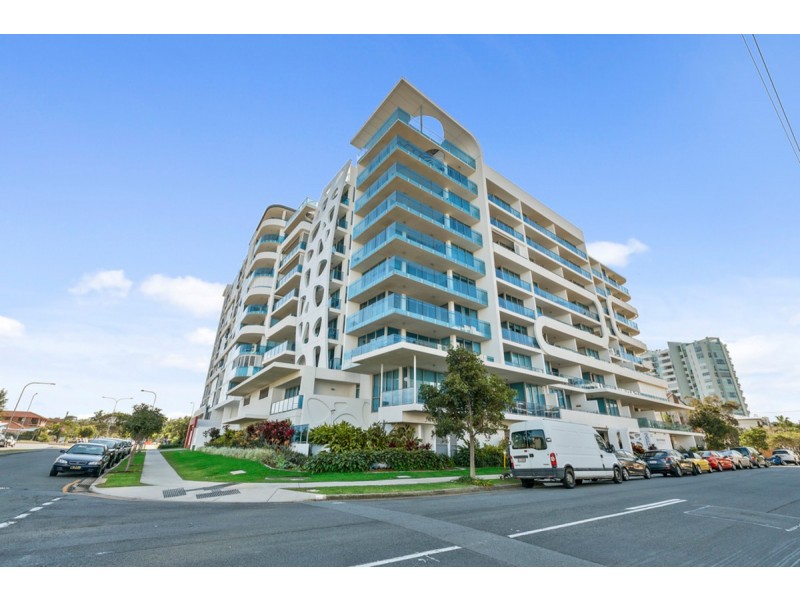 820/19 Imperial Parade, Labrador QLD 4215