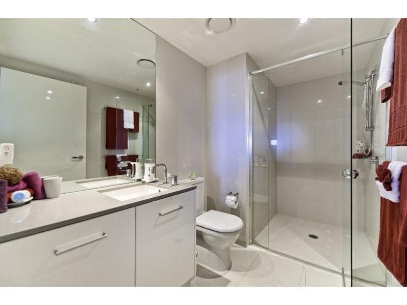 1095/9 Ferny Avenue, Surfers Paradise QLD 4217