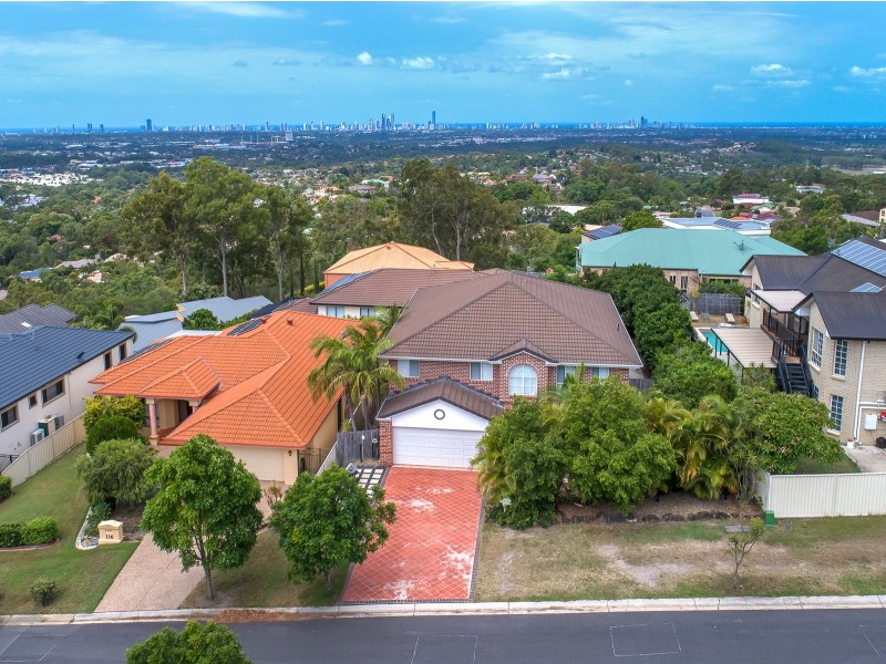 118 Armstrong Way, Highland Park QLD 4211