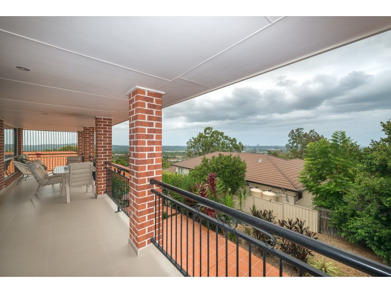 118 Armstrong Way, Highland Park QLD 4211