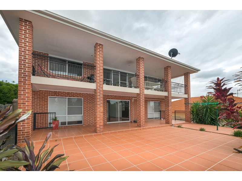 118 Armstrong Way, Highland Park QLD 4211