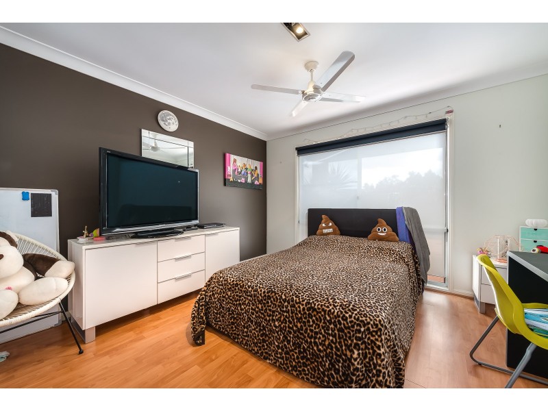 118 Armstrong Way, Highland Park QLD 4211