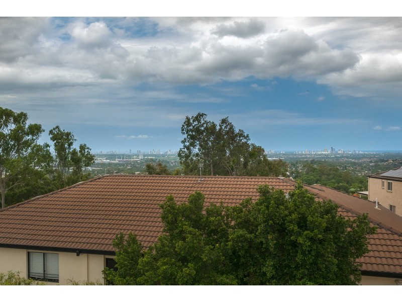 118 Armstrong Way, Highland Park QLD 4211