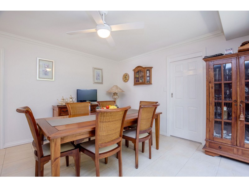 23 Daintree Drive, Parkwood QLD 4214