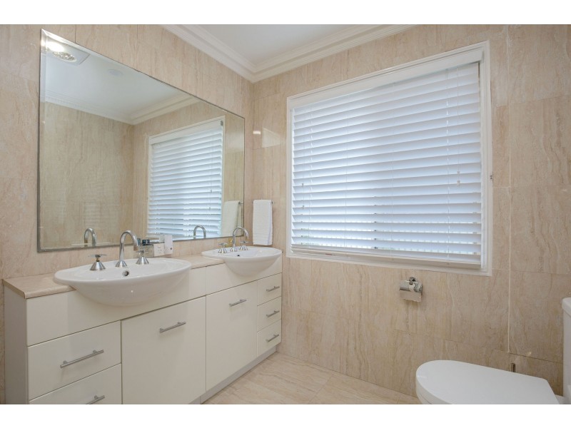 23 Daintree Drive, Parkwood QLD 4214