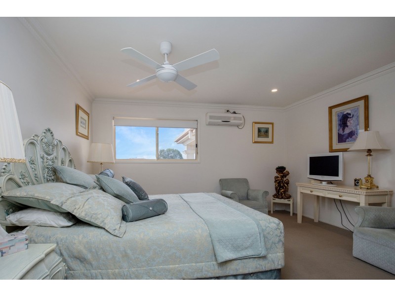 23 Daintree Drive, Parkwood QLD 4214