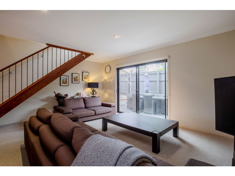 2/126 Logan Street, Eagleby QLD 4207