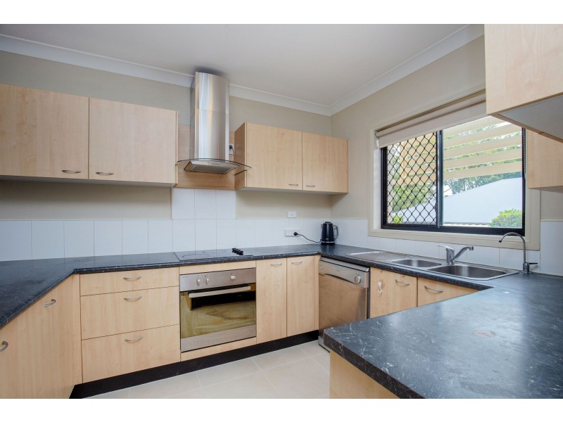 2/126 Logan Street, Eagleby QLD 4207