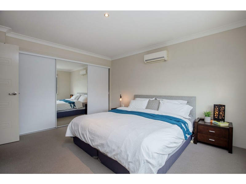 2/126 Logan Street, Eagleby QLD 4207