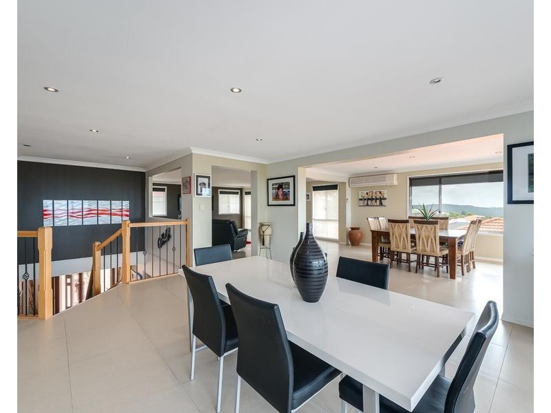 118-1 Armstrong Way, Highland Park QLD 4211