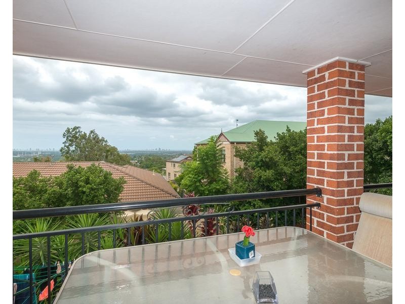 118-1 Armstrong Way, Highland Park QLD 4211